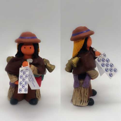 Artesanía Cerámica Aruchico Chico Con Campanas 11cm